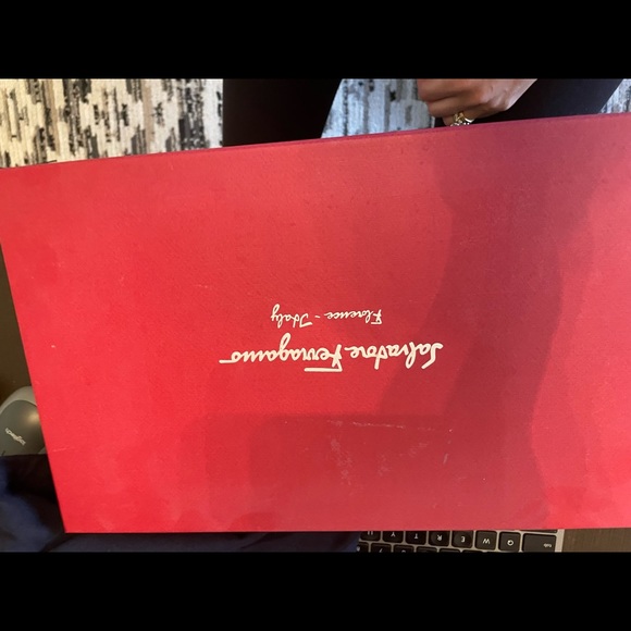 Mens Salvatore Ferragamo Patent leather shoes size 11 - Picture 3 of 6